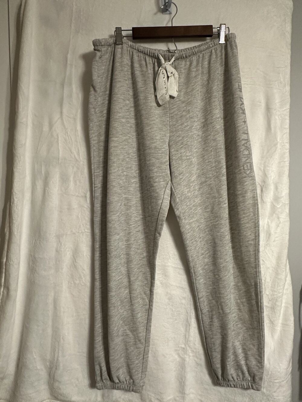 Kendall And Kylie Gray Sweatpants Size XL